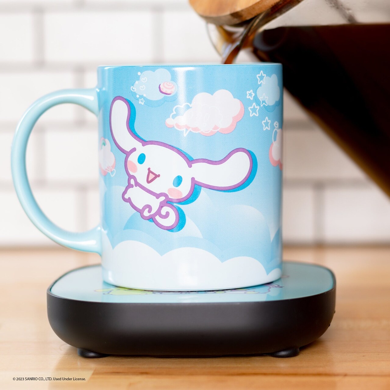 Uncanny Brands Hello Kitty and Friends Cinnamoroll Coffee Mug with Electric Mug Warmer